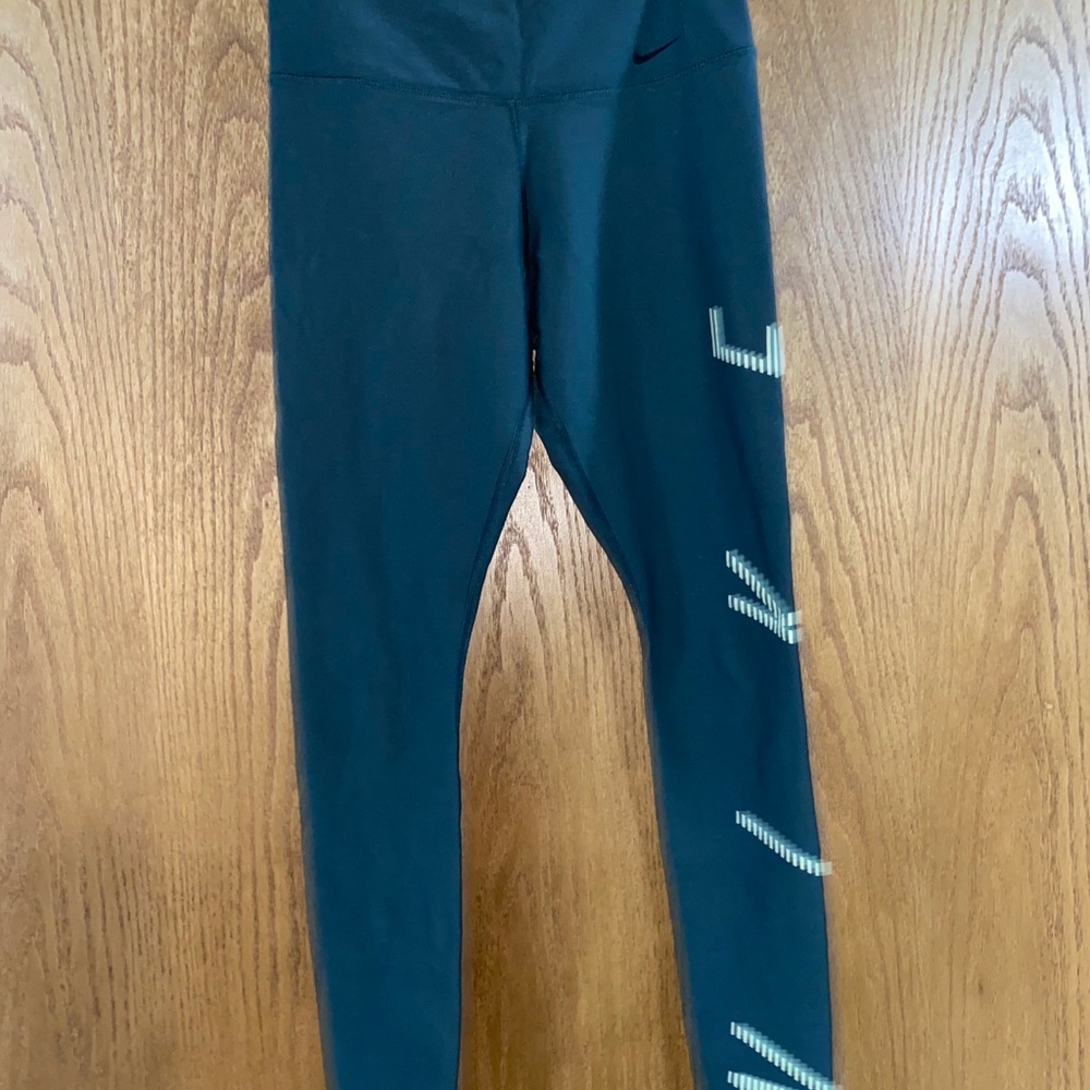 Nike leggings